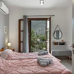 Thea Apartman