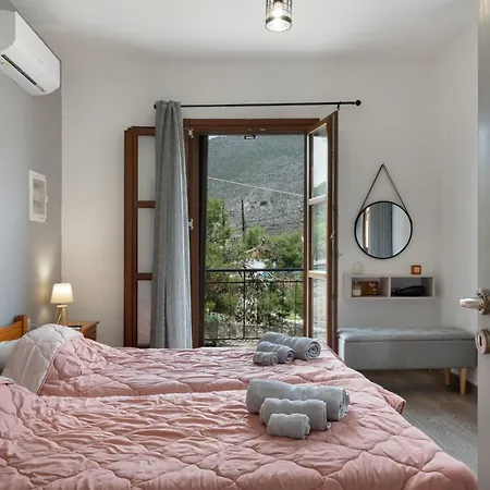 Thea سيمي